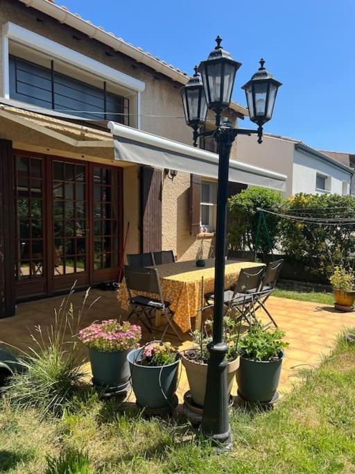 Maison Familiale Idealement Situee Avec Tout Le Confort Nimes Exterior foto
